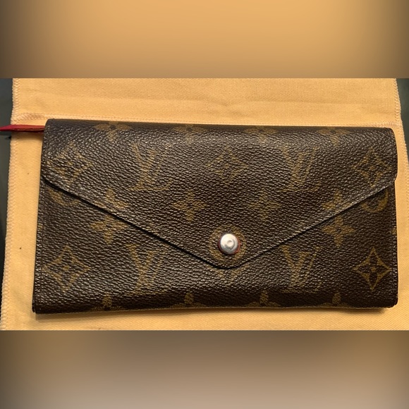 Louis Vuitton Leather Wallet, excellent condition - Picture 1 of 8